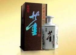 五粮液和剑南春都是多少钱，五粮液与剑南春是不是一个档次的酒