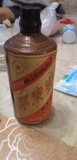 茅台真酿多少钱，茅台真酱香酒多少钱