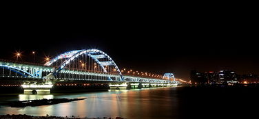 麓湖大桥牌五粮液多少钱，麓湖的桥