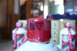 茅台的小酒杯多少克,茅台酒的小酒杯是多少毫升的 茅台的小酒杯多少克,茅台酒的小酒杯是多少毫升的