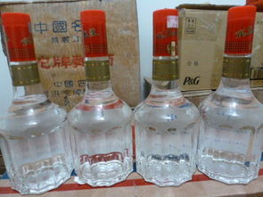 五粮液道具瓶装盒子多少钱，五粮液的盒子能换钱吗