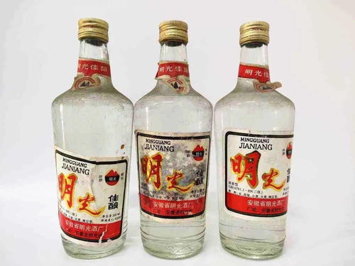 黑标五粮液原箱多少钱,黑标五粮液原箱多少钱一瓶 黑标五粮液原箱多少钱,黑标五粮液原箱多少钱一瓶