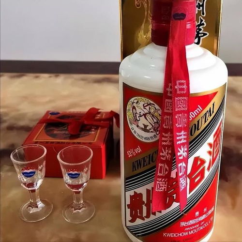 茅台酒杯是多少升,茅台酒杯装多少酒 茅台酒杯是多少升,茅台酒杯装多少酒