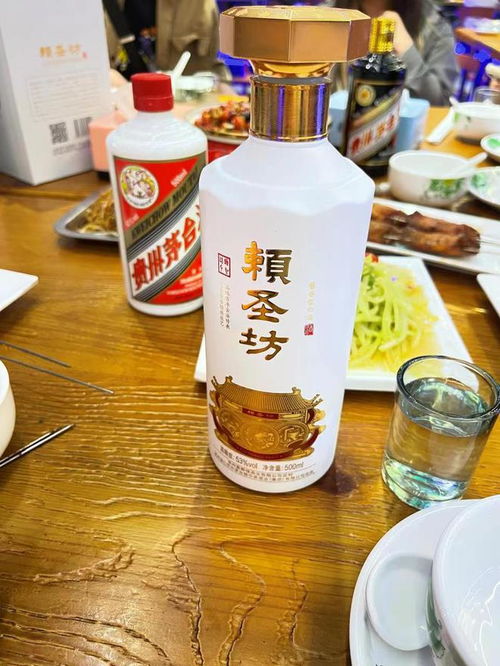 有多少人过年喝五粮液的,现在喝五粮液的人多吗 有多少人过年喝五粮液的,现在喝五粮液的人多吗